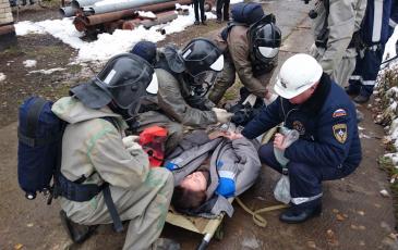 Оказание первой помощи пострадавшей спасателями ЦАСО «ЭКОСПАС» (ООО «ТСК Новая Москва», 9 ноября 2016 года)